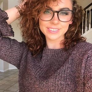 Meet your Posher, Monica